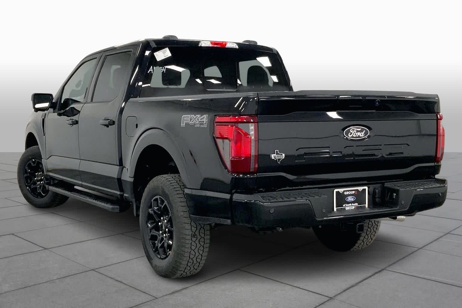 New 2026 Agate Black Metallic Ford XLT image 11