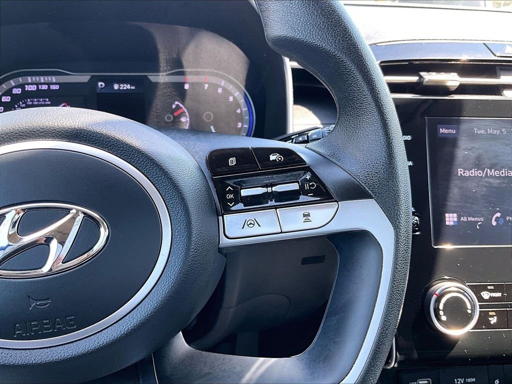 Used 2023 White Hyundai SEL image 23