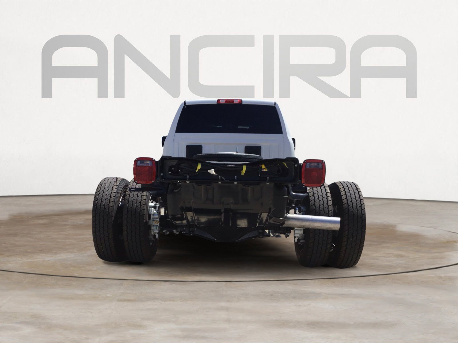 New 2026 Bright White Clearcoat RAM Tradesman image 9