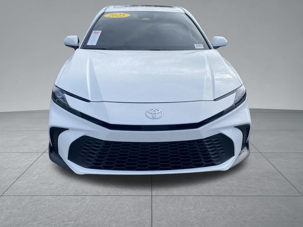 Used 2025 White Toyota SE image 18
