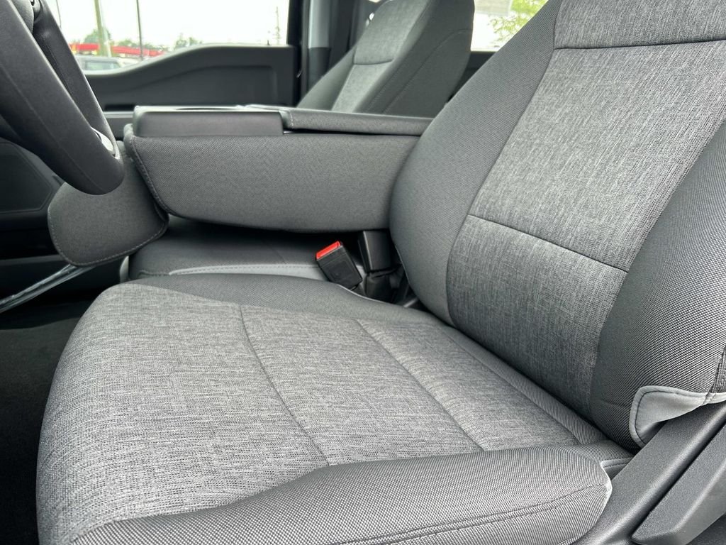 New 2026 Agate Black Metallic Ford F-250® XL image 21