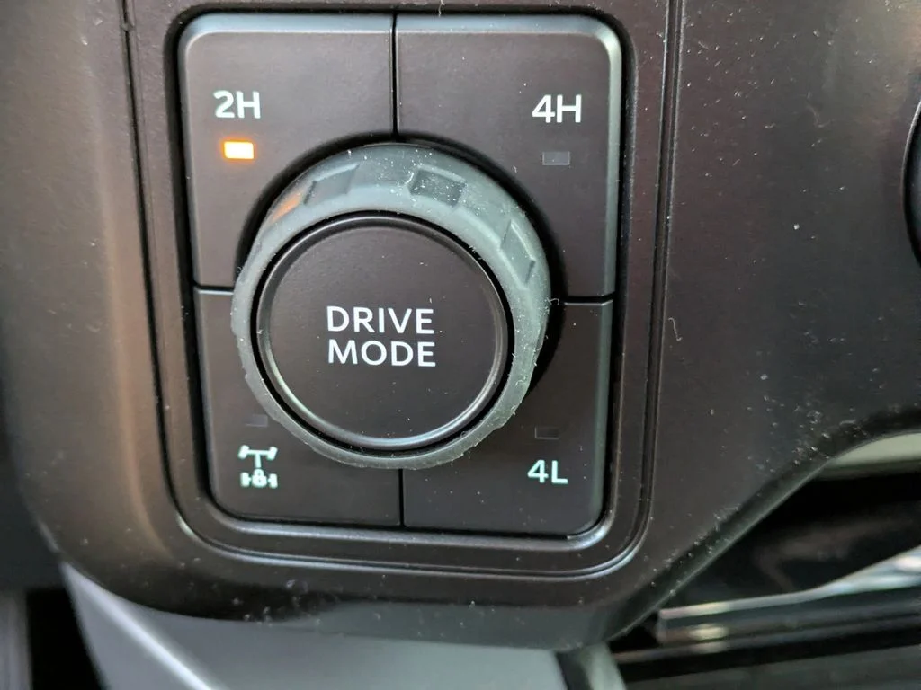 New 2026 Agate Black Metallic Ford Lariat image 27