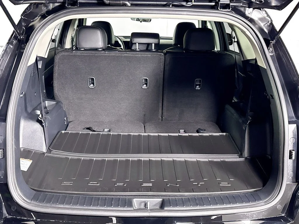 New 2026 Ebony Black Kia S image 20