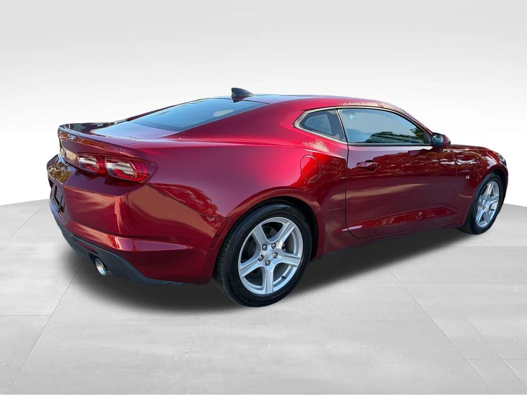 2024 Chevrolet Camaro 1LT - Photo 7