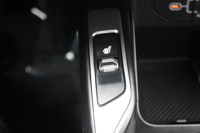 Used 2026 White Kia X-Line EX image 10