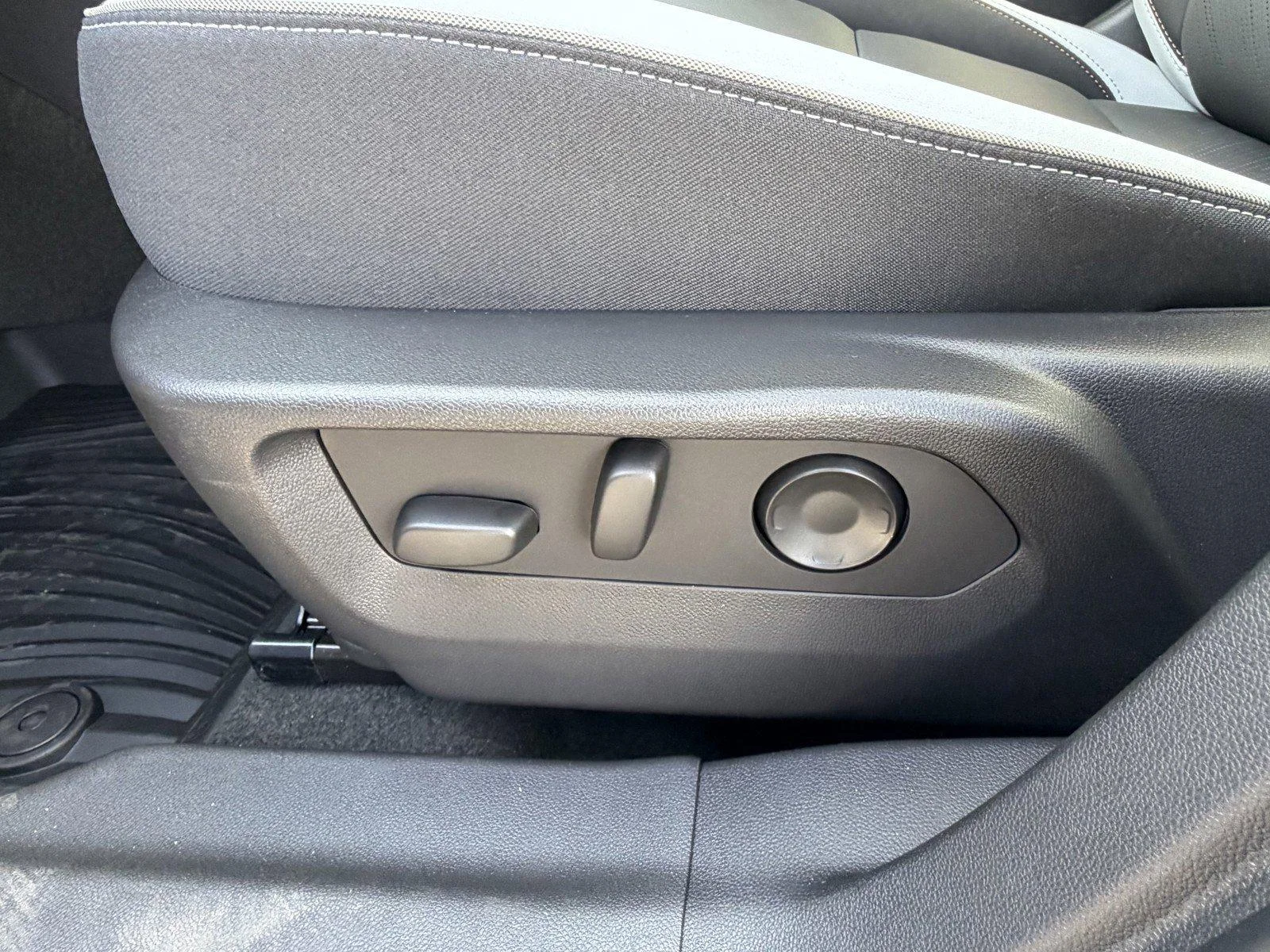 New 2026 Summit White Buick Sport Touring image 20