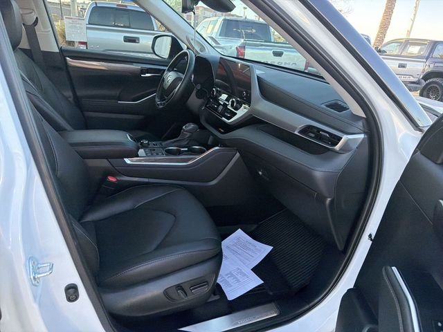 2024 Toyota Highlander Platinum - Photo 28