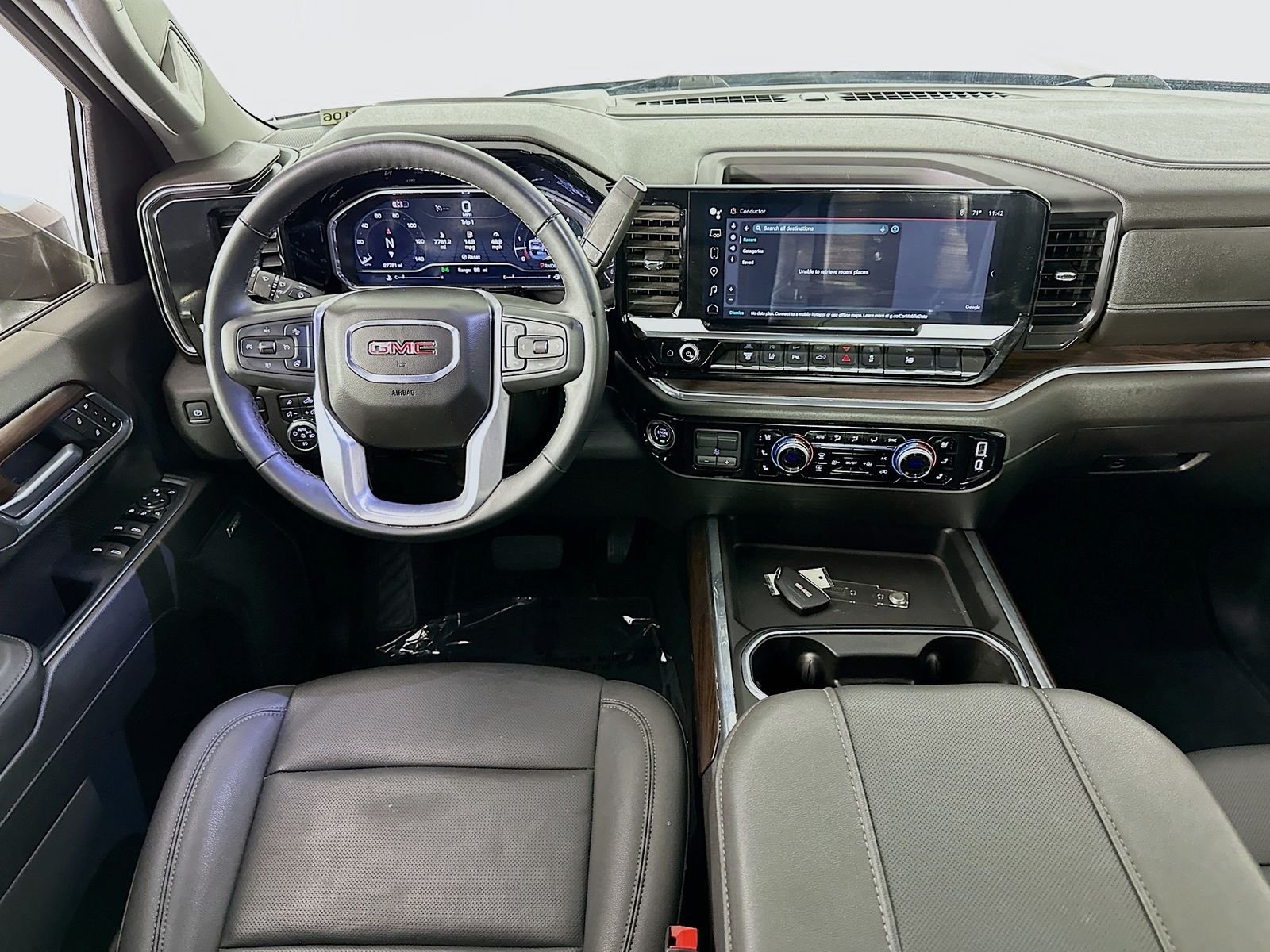 Used 2025 Onyx Black GMC SLT image 23