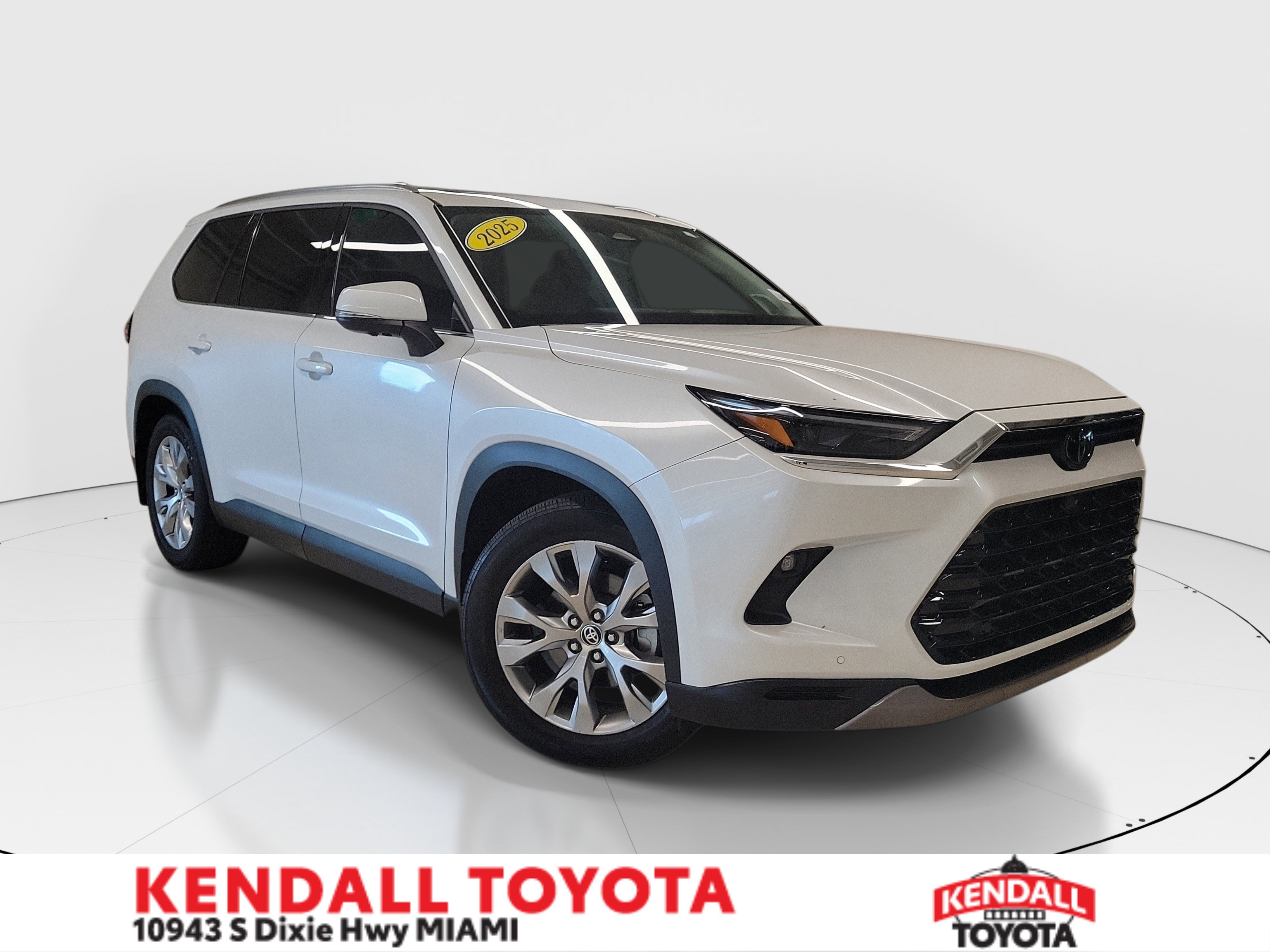 2025 Toyota Grand Highlander Limited FWD's photo