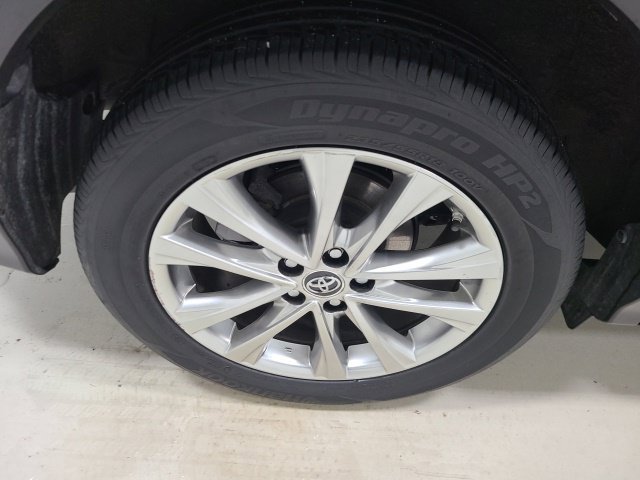 Certified Used 2018 Aqua Toyota Hybrid Limited image 38