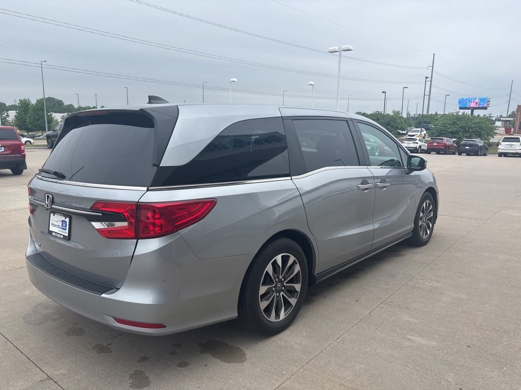 Certified Used 2023 Lunar Silver Metallic Honda EX-L image 5