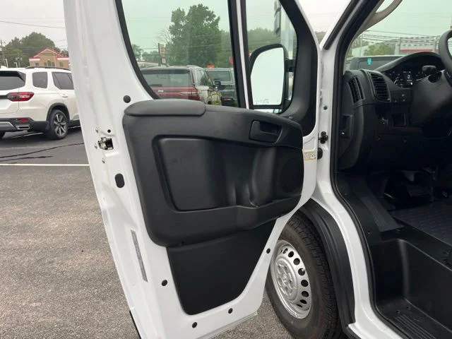 New 2026 Bright White Clear-Coat Exterior Paint RAM High Roof image 14
