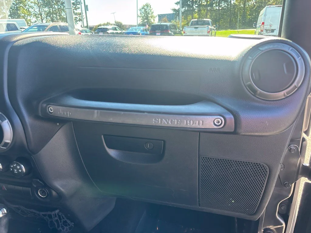 Used 2017 Gray Jeep Sport image 42