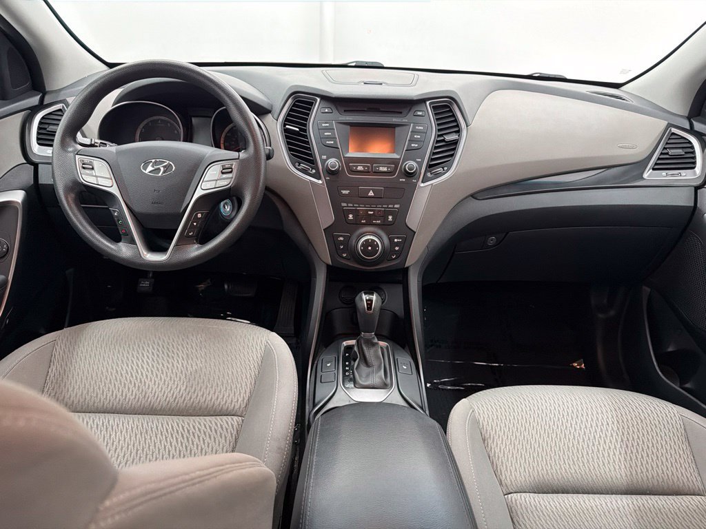 Used 2016 White Hyundai SE image 24