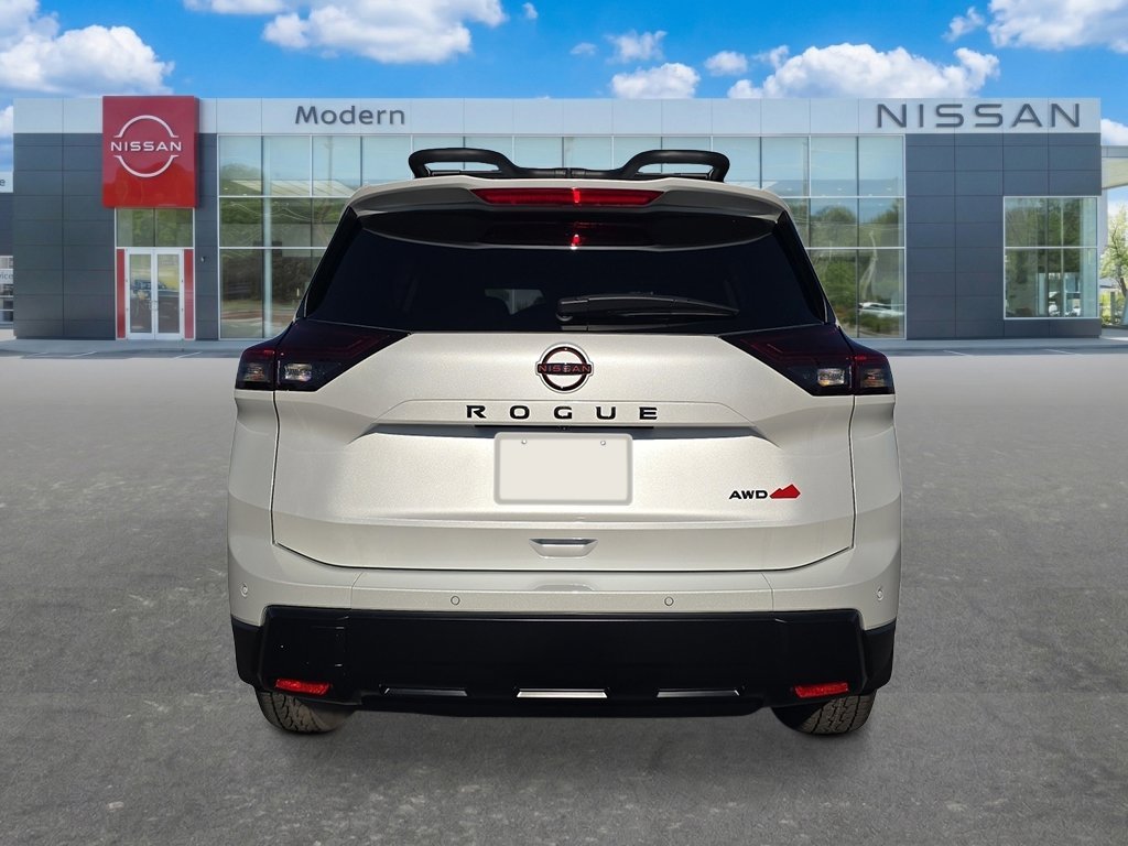 New 2026 Everest White Pearl Tricoat Nissan Rock Creek image 4