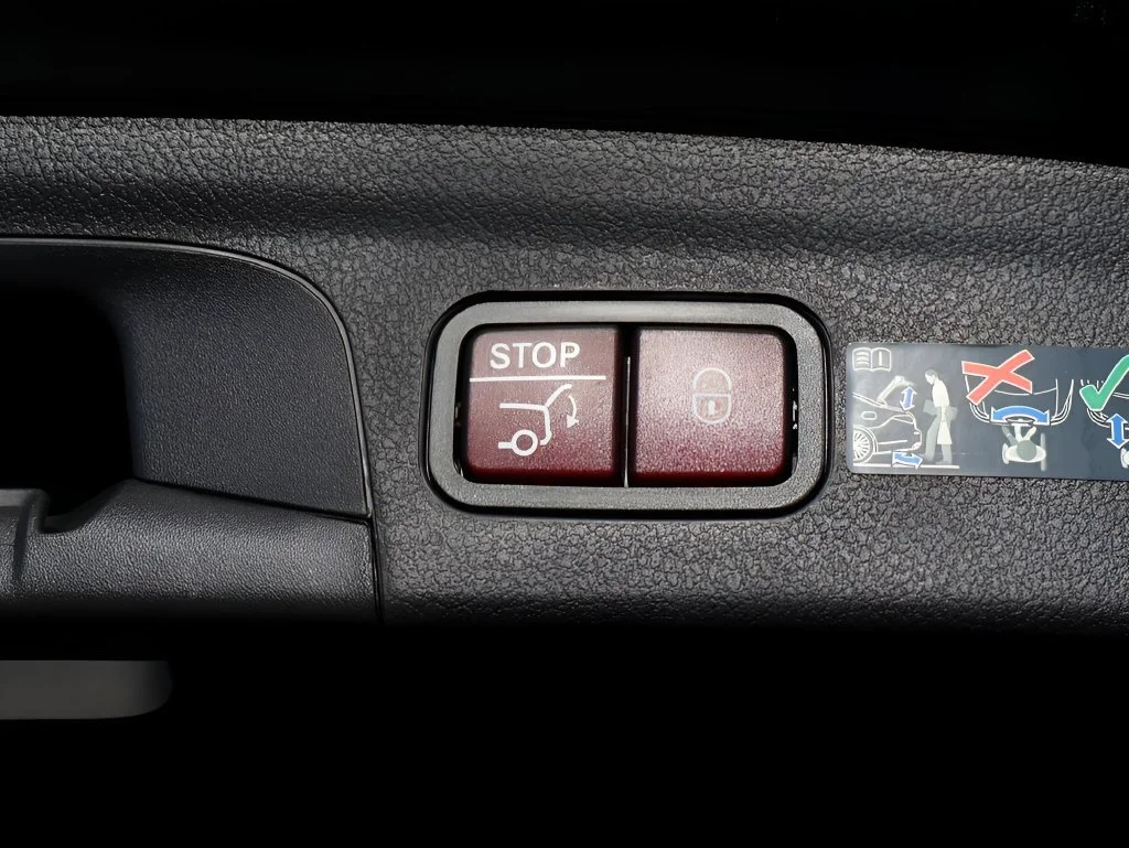 Certified Used 2026 MANUFAKTUR Silicon Gray Mercedes-Benz GLE 450 image 18