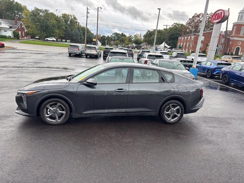 Used 2025 Gray Kia LXS image 5