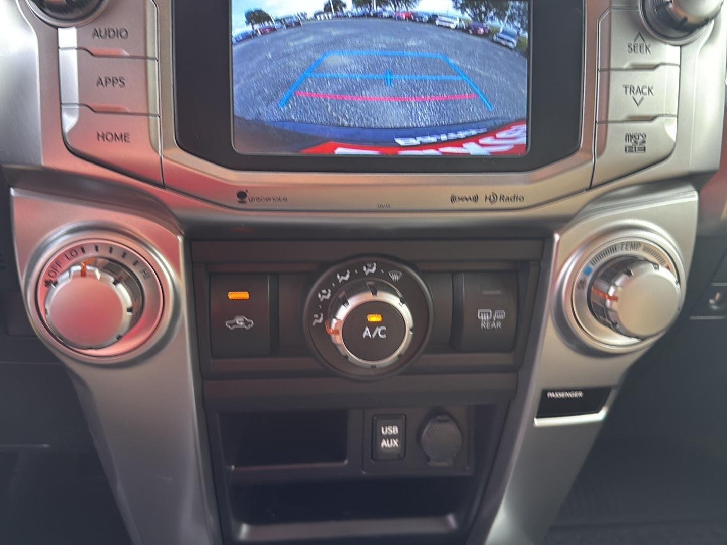 Used 2018 Midnight Black Metallic Toyota SR5 image 10