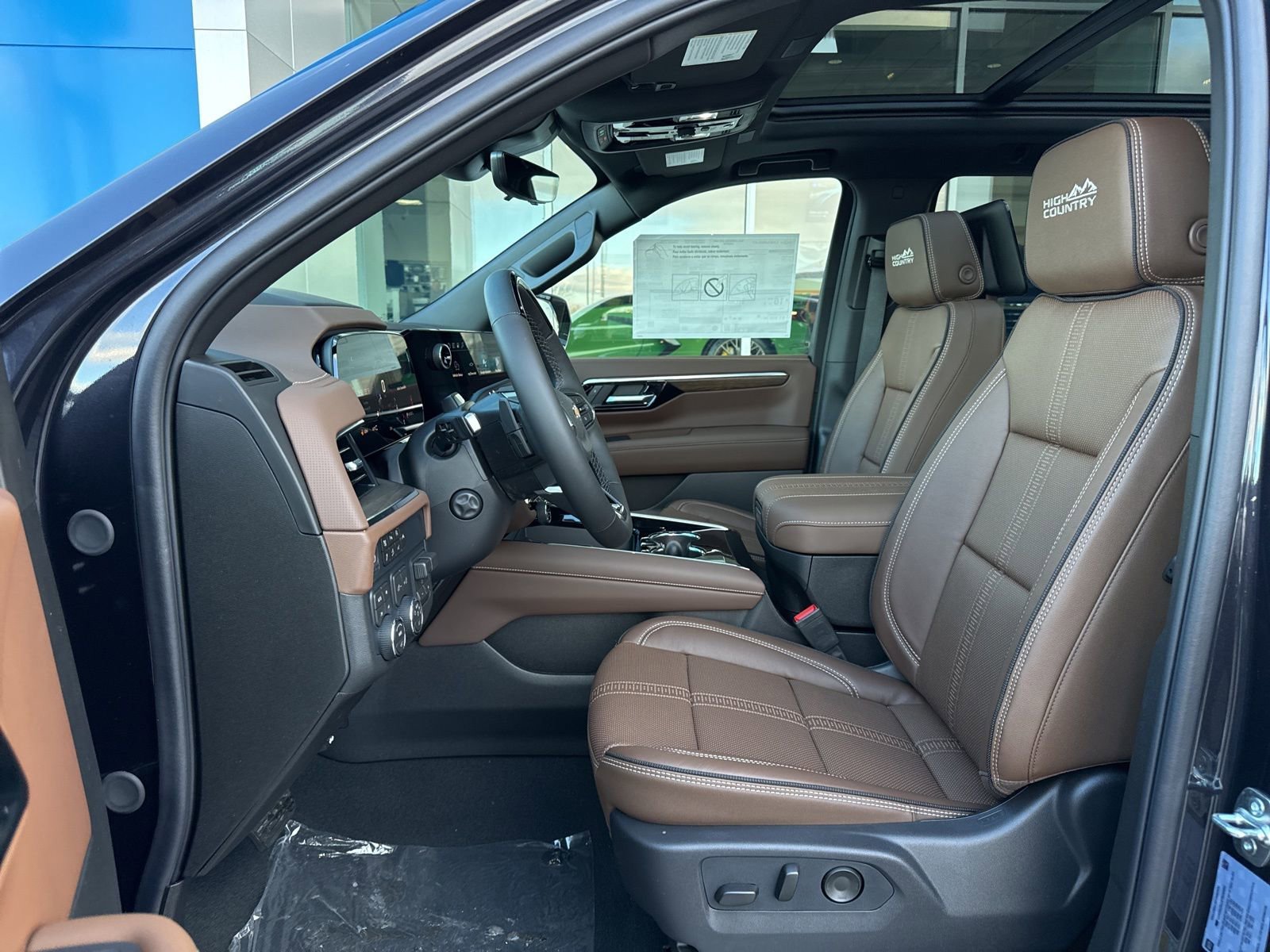 New 2026 Dark Ash Metallic Chevrolet High Country Deluxe with 24in Wheels - Panoramic Sunroof - Super Cruise - Technology & Entertainment image 20
