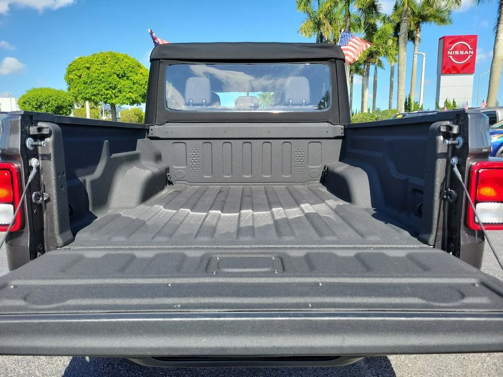 2024 Jeep Gladiator Sport - Photo 10