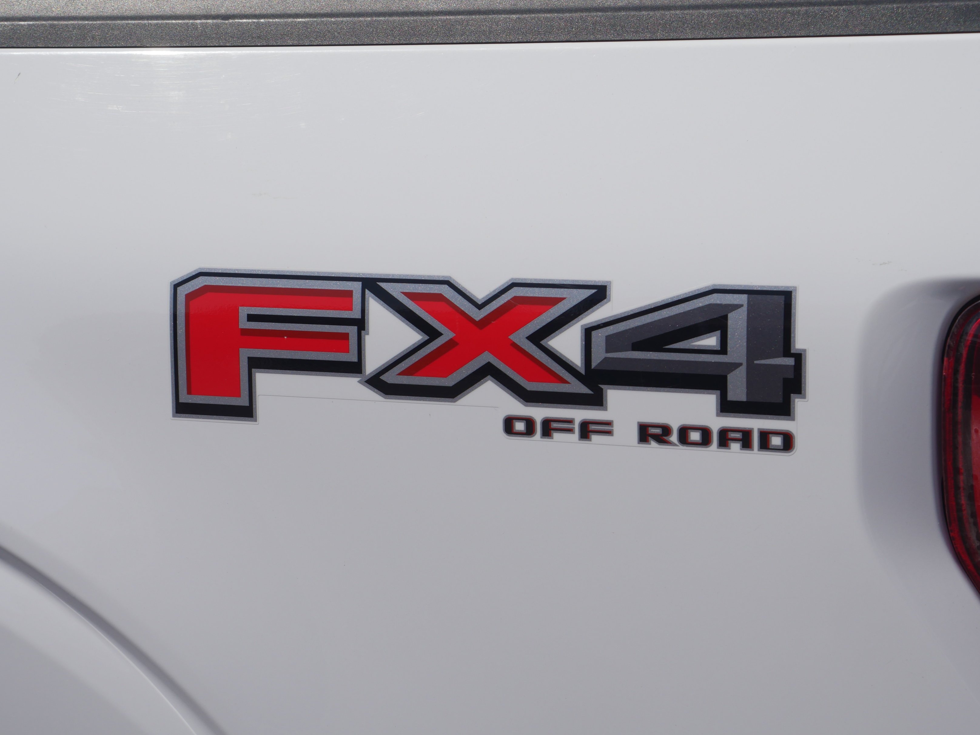 Certified Used 2023 Oxford White Ford XL image 21