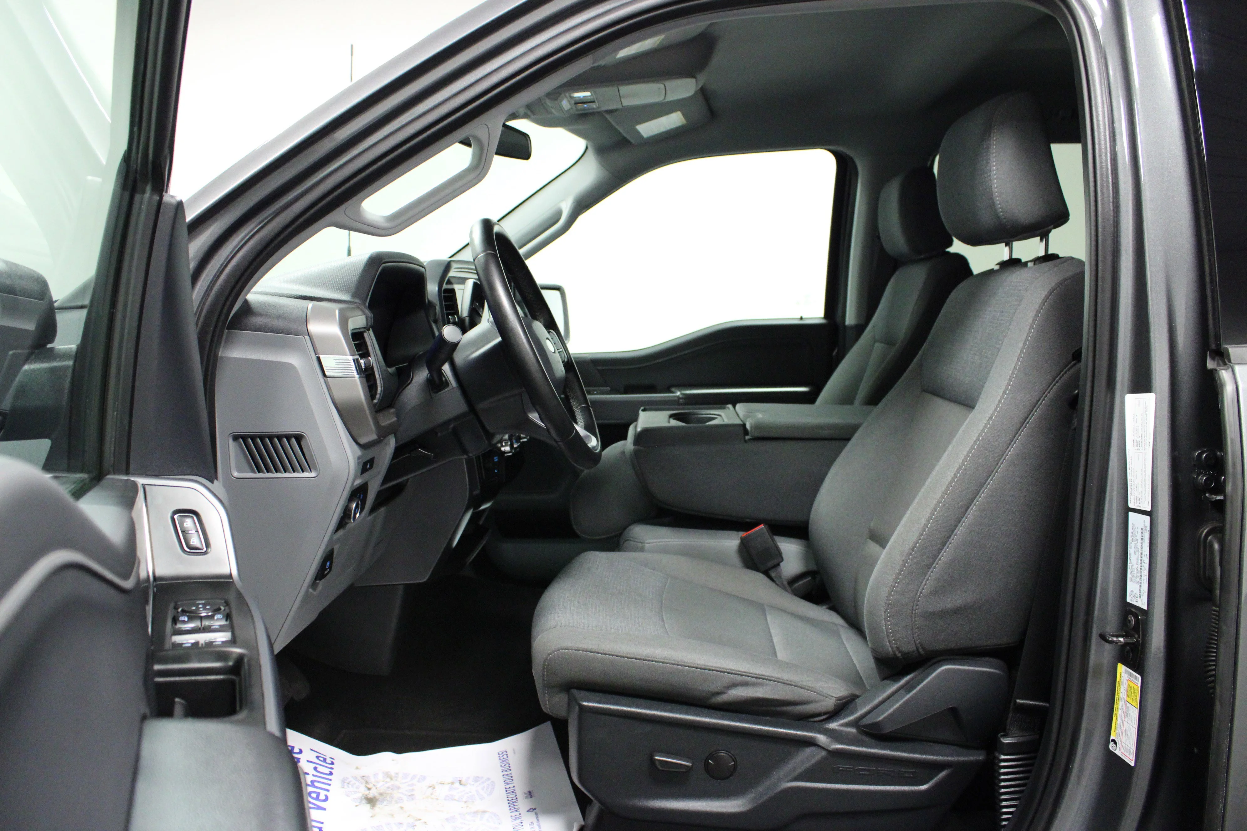 Used 2025 Carbonized Gray Metallic Ford XLT image 12