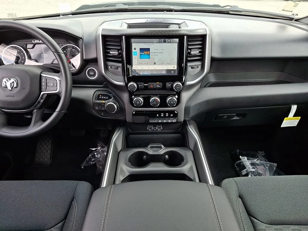 New 2026 Diamond Black Crystal Pearlcoat Ram Express image 11
