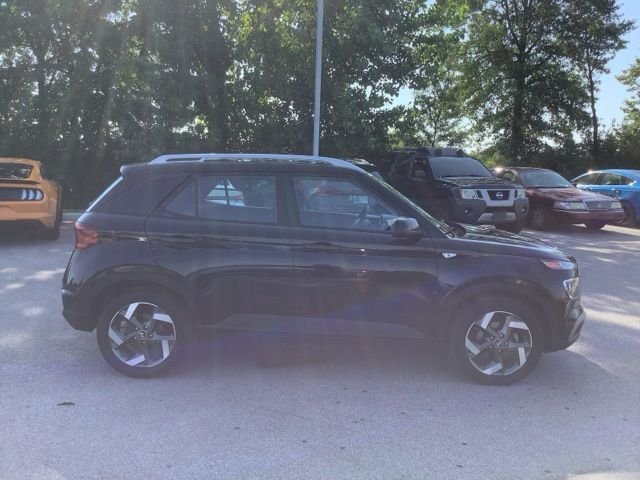 Used 2023 Onyx Black Hyundai SEL image 4