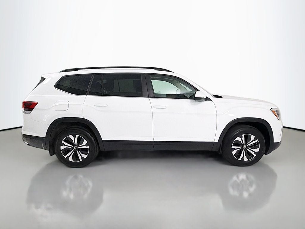 Used 2024 Pure White Volkswagen 2.0T SE 4MOTION image 8