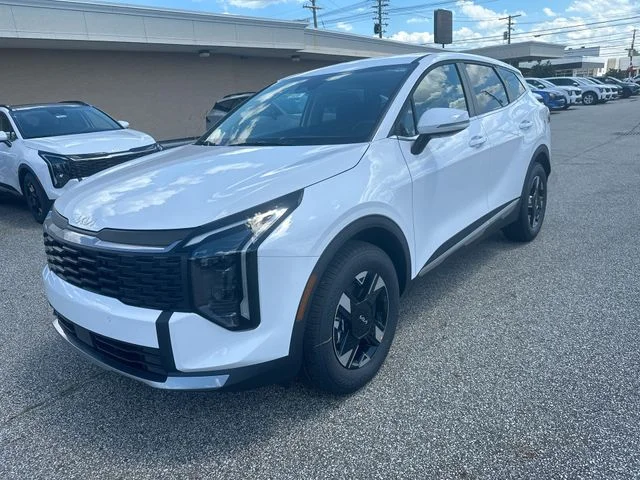 New 2026 Glacial White Pearl Kia LX image 11