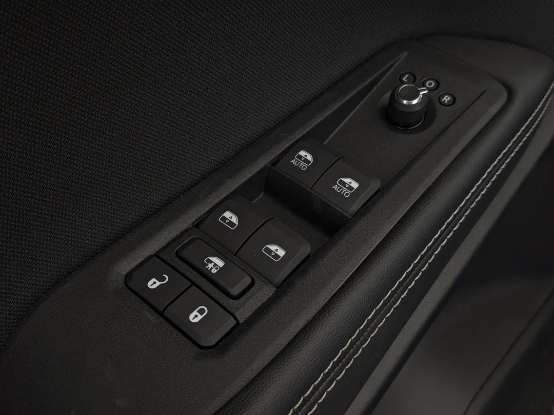 New 2026 Grey Jeep Laredo - - 4x4 - Pkg 23F - Compact Spare - 1.6L Turbo Hybrid - 12.3 Touchscreen & More! image 13