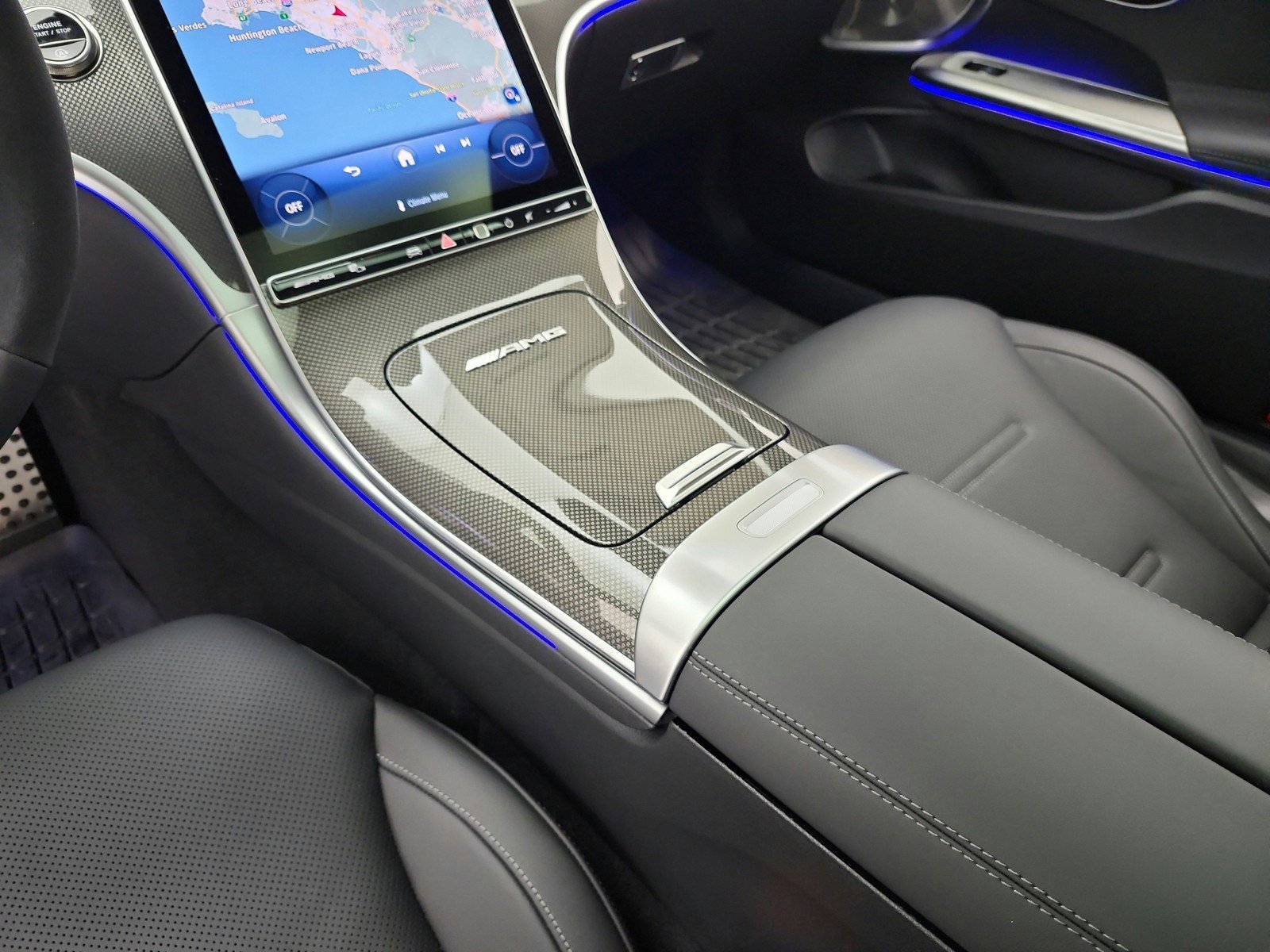 New 2026 MANUFAKTUR Starling Blue Magno Mercedes-Benz AMG® CLE 53 4MATIC+ Coupe image 41
