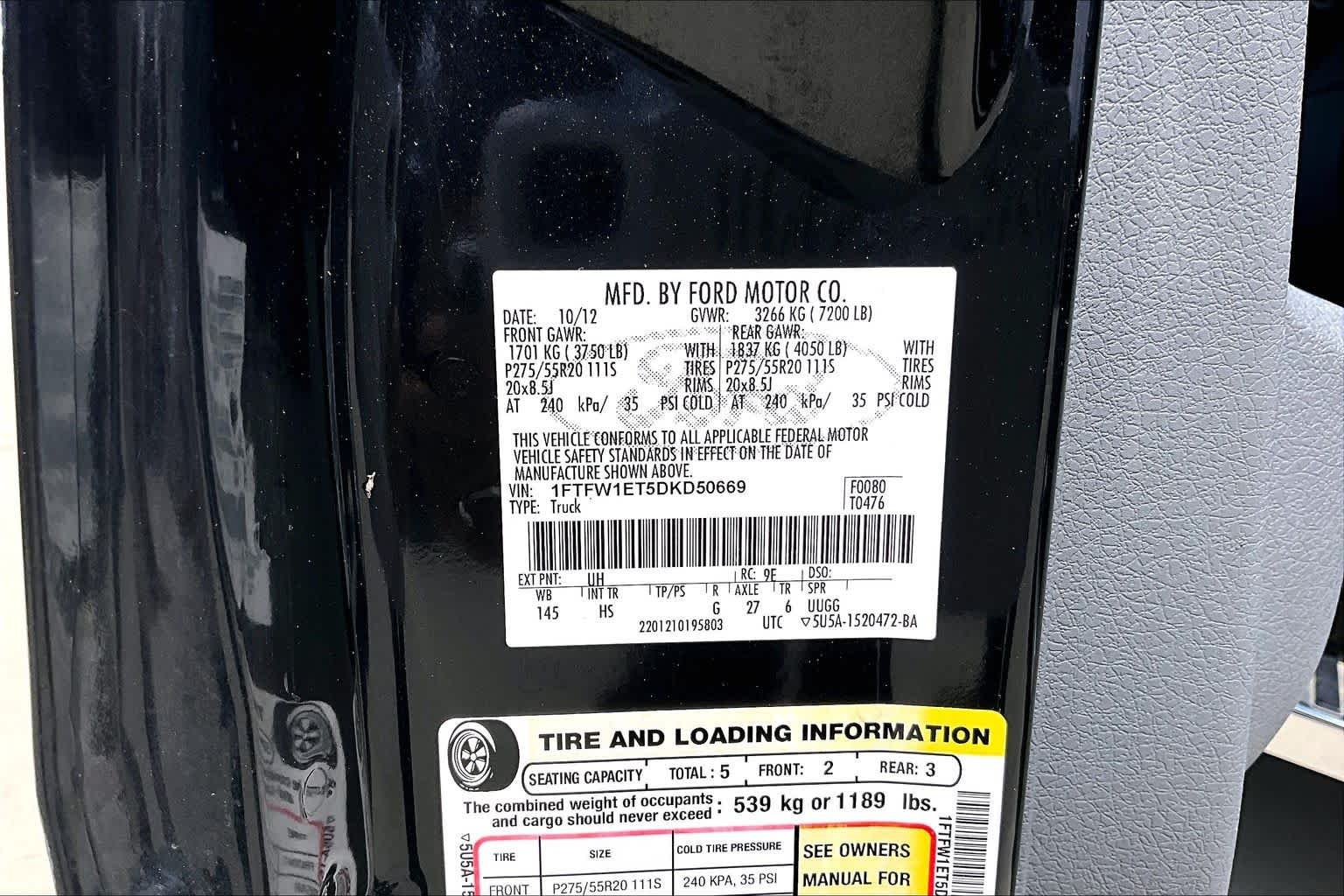 Used 2013 Tuxedo Black Metallic Ford Lariat image 30