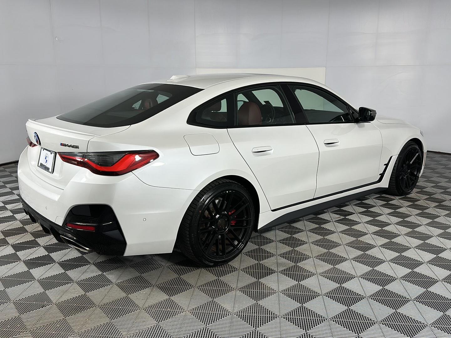 Certified Used 2022 Mineral White Metallic BMW M440i xDrive image 28