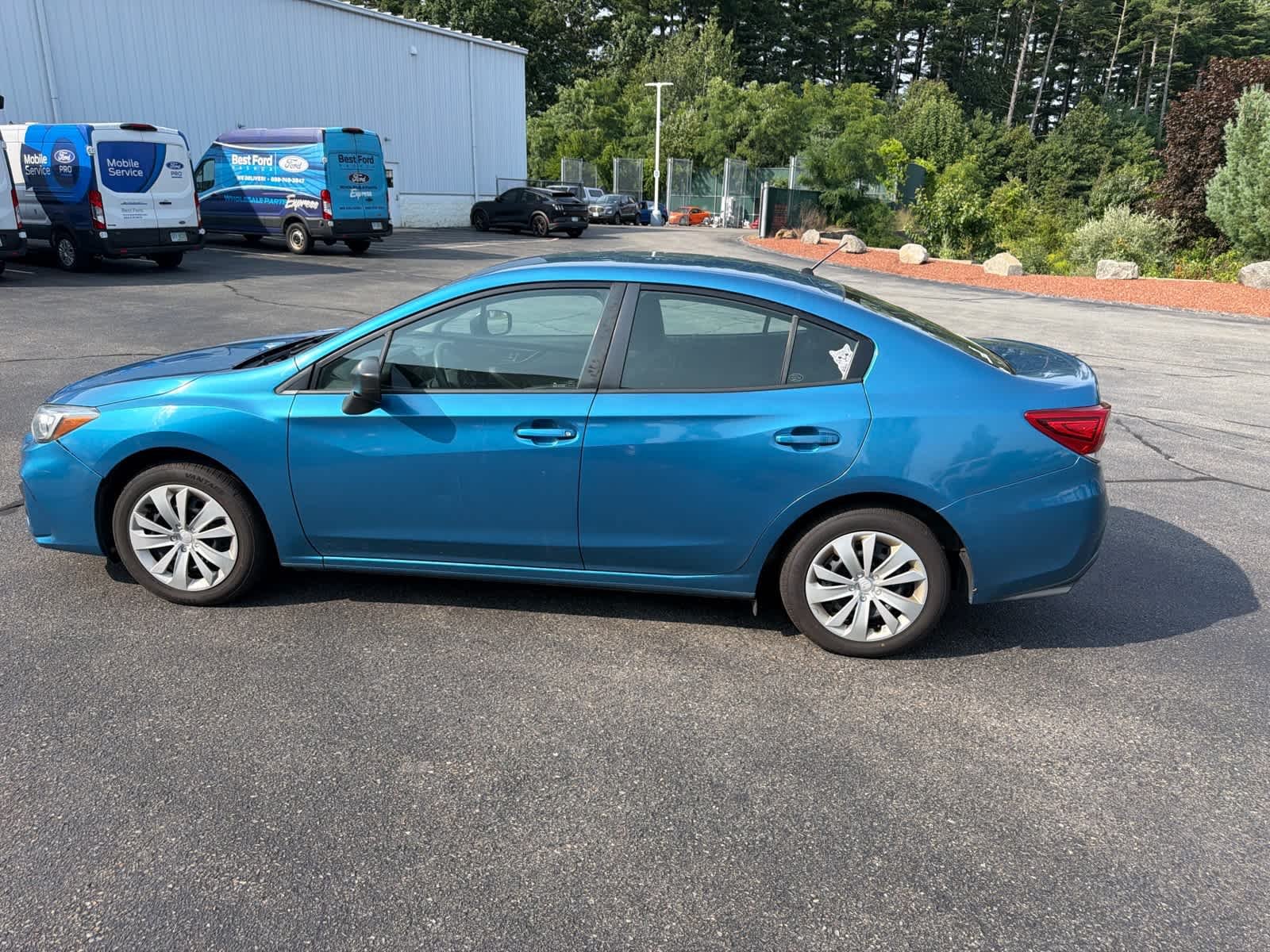 Used 2017 Island Blue Pearl Subaru  image 6