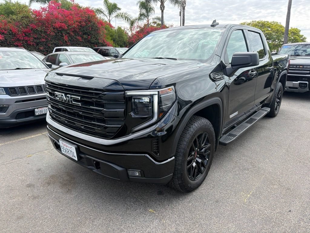 2025 GMC Sierra 1500 Elevation