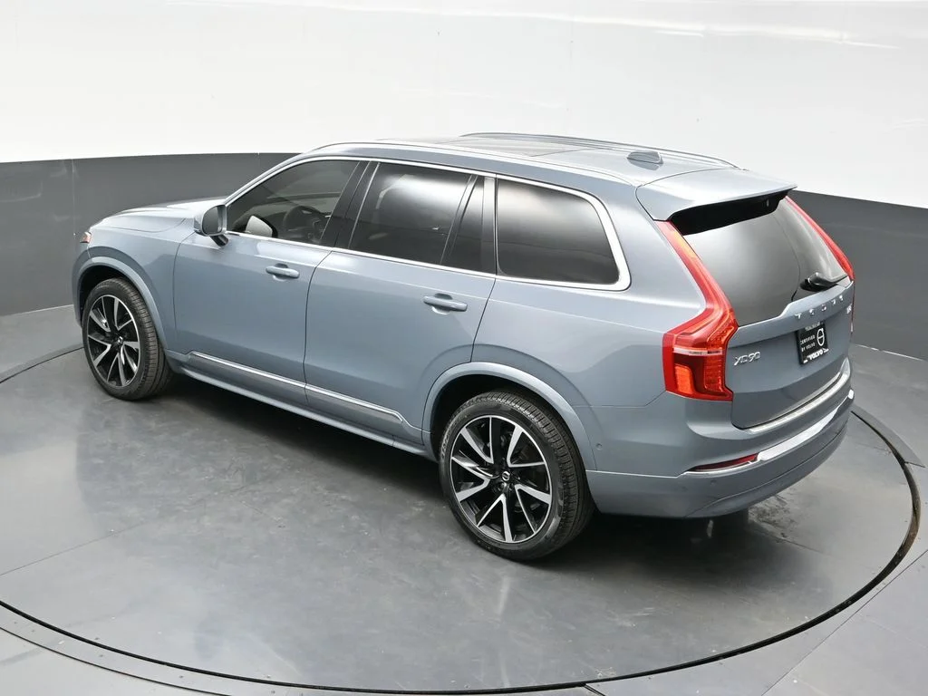 Certified Used 2023 Thunder Grey Volvo Plus image 40