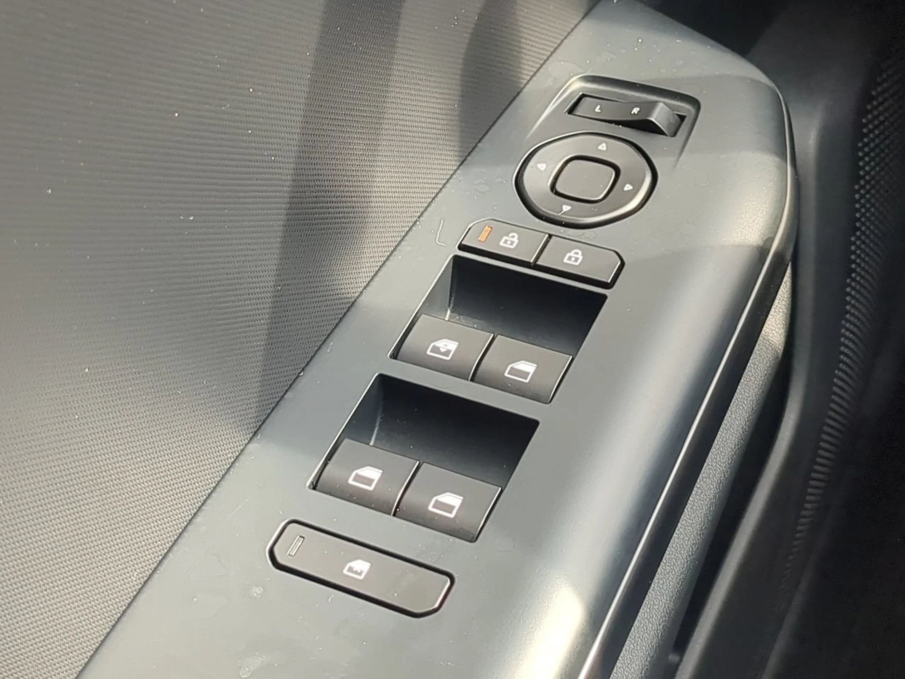 New 2026 Interstellar Gray Kia LX image 25