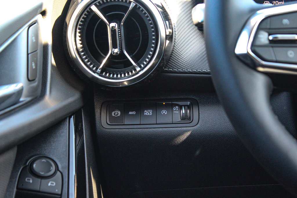 2027 Chevrolet Equinox LT - Photo 16
