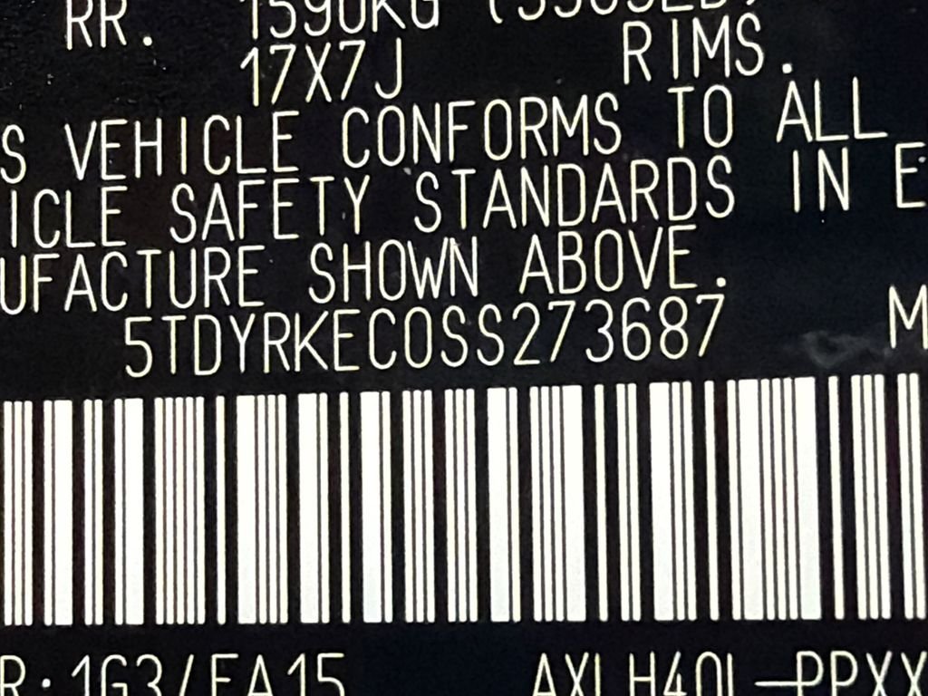 2025 Toyota Sienna XLE - Photo 32