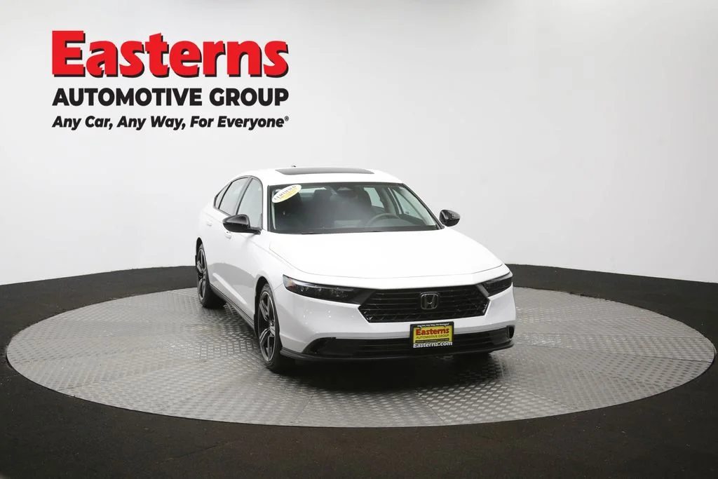 Used 2026 White Honda SE image 50