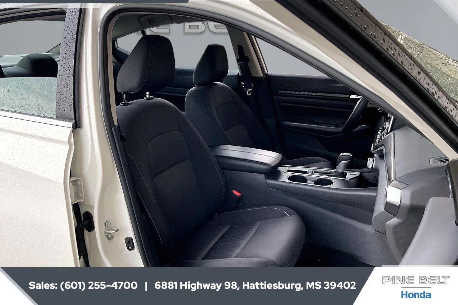 Used 2025 Glacier White Nissan SV image 6