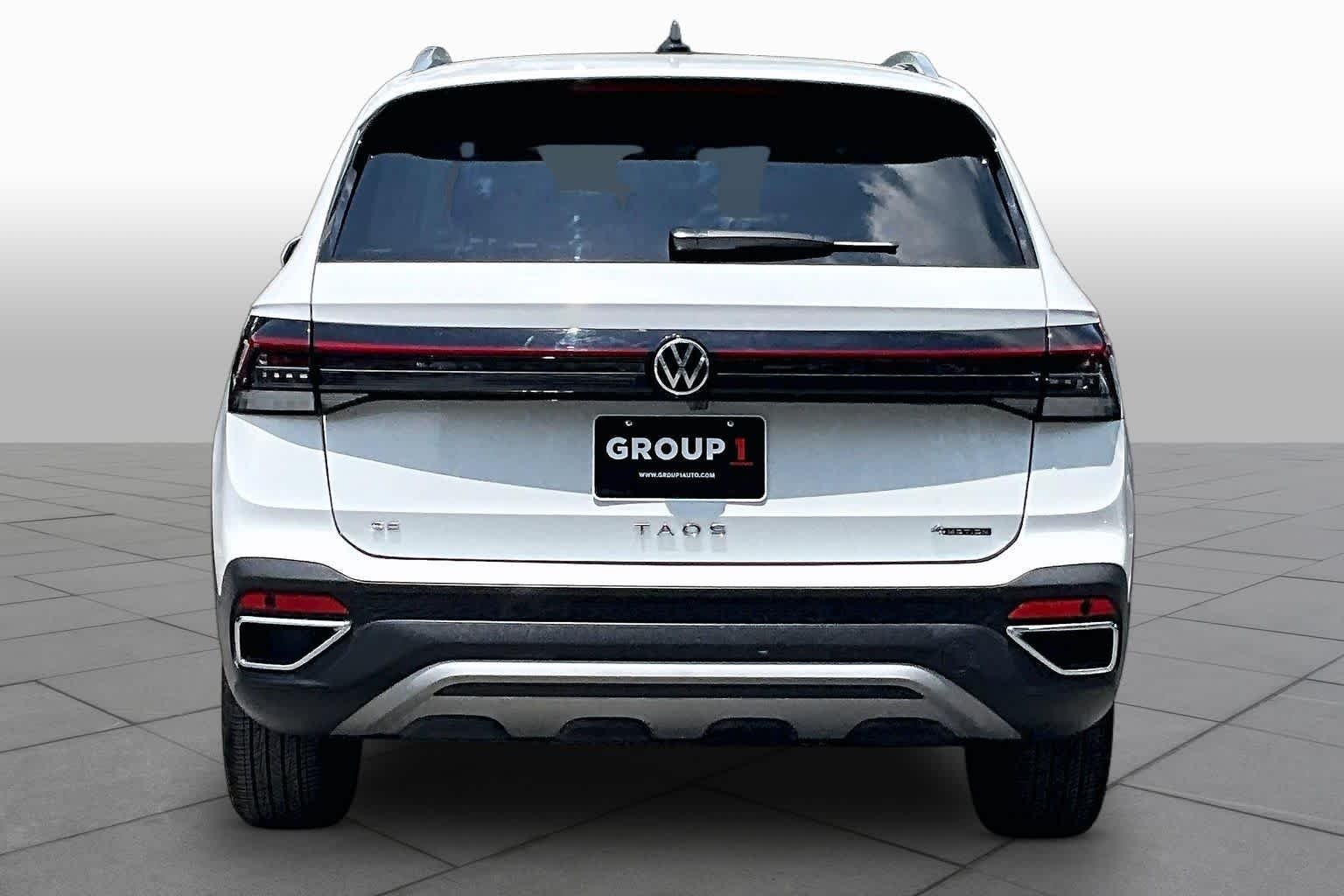 Certified Pre-Owned 2025 Volkswagen Taos SE