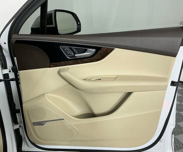 Used 2017 White Audi 3.0T Premium Plus image 26
