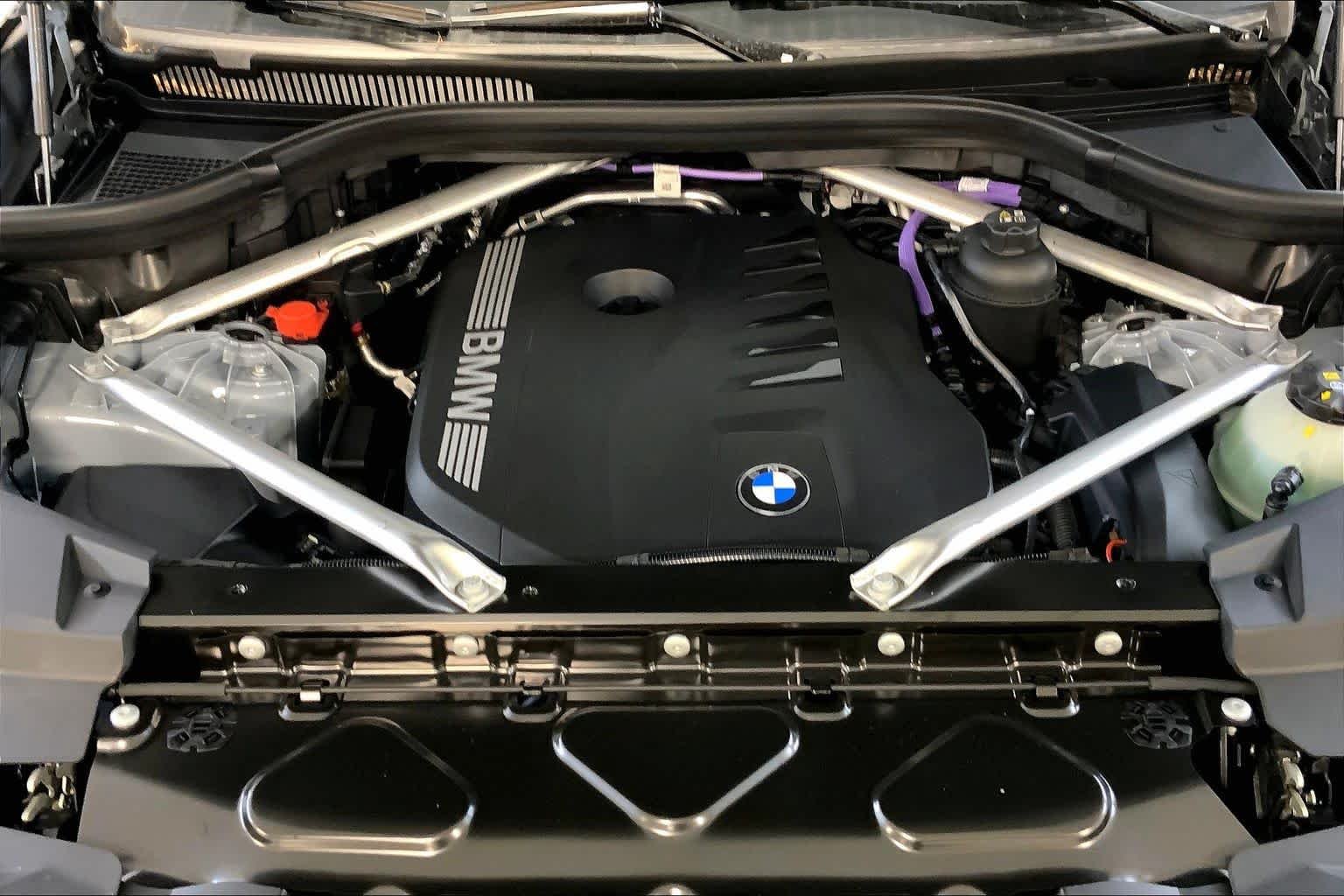 New 2026 Brooklyn Grey Metallic BMW xDrive40i image 16