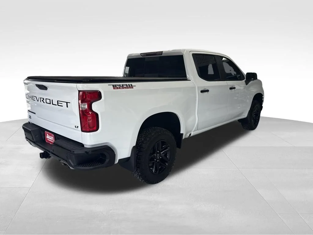 Used 2021 White Chevrolet LT Trail Boss image 9