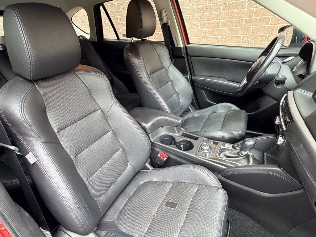 Used 2016 Soul Red Metallic Mazda Grand Touring image 18