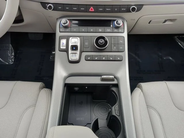 Used 2024 White Hyundai Limited image 19