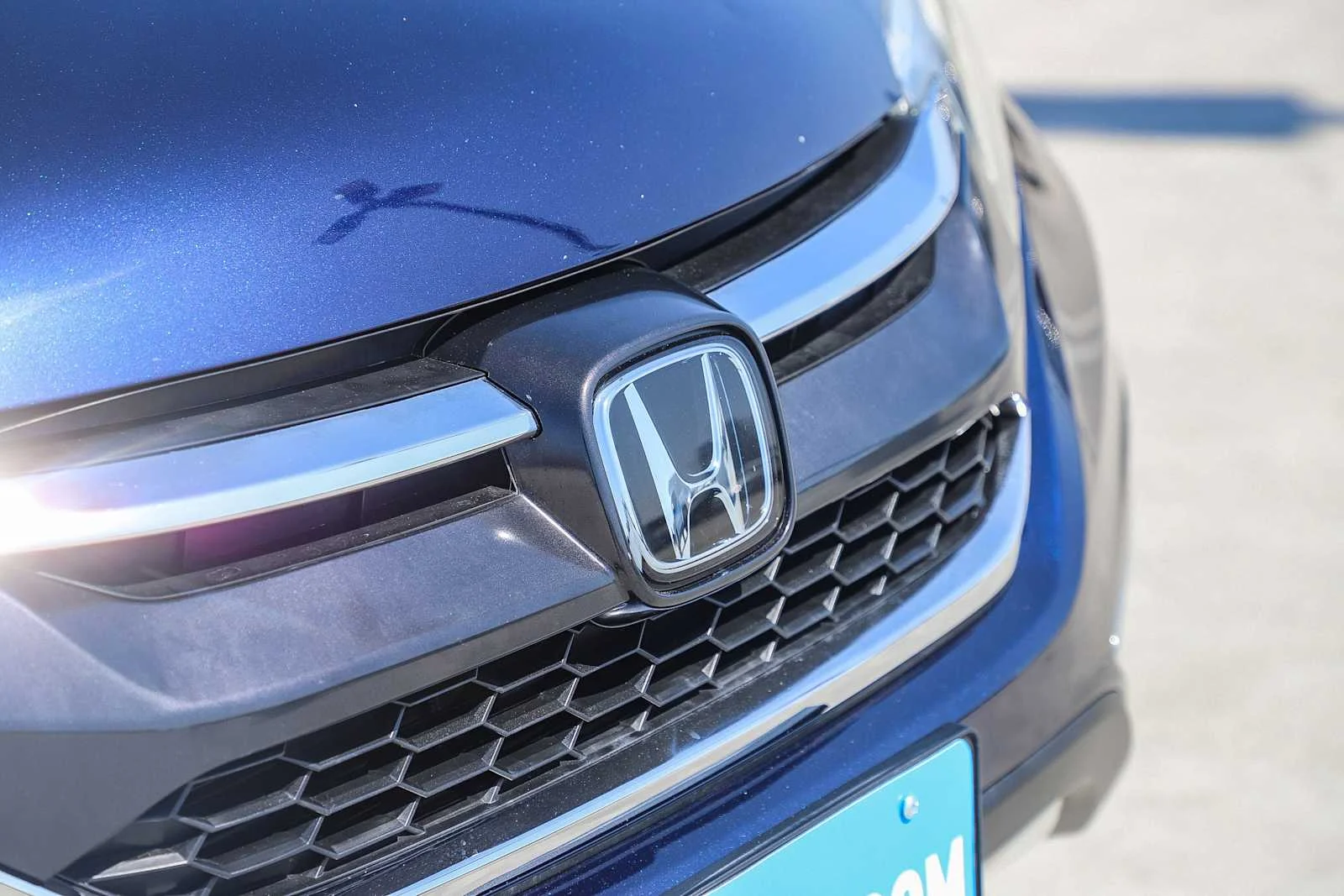 Used 2016 Blue Honda Touring image 5