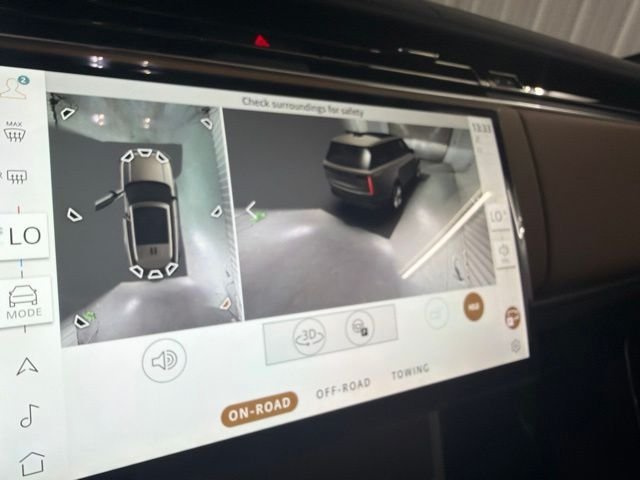 New 2026 Eiger Grey Land Rover SE image 31